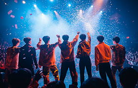 K팝 기업의 성공 비결은
과감한 콘셉트 전환