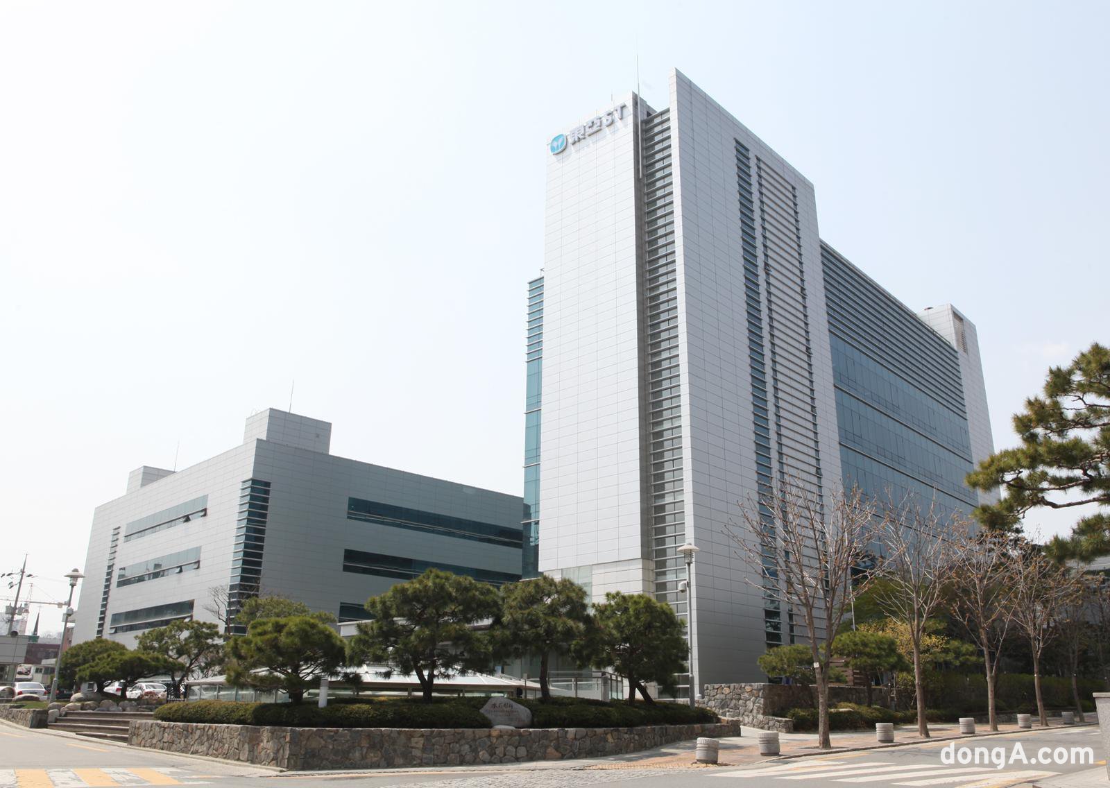 Dong-A ST Launches Stelara Biosimilar in U.S.