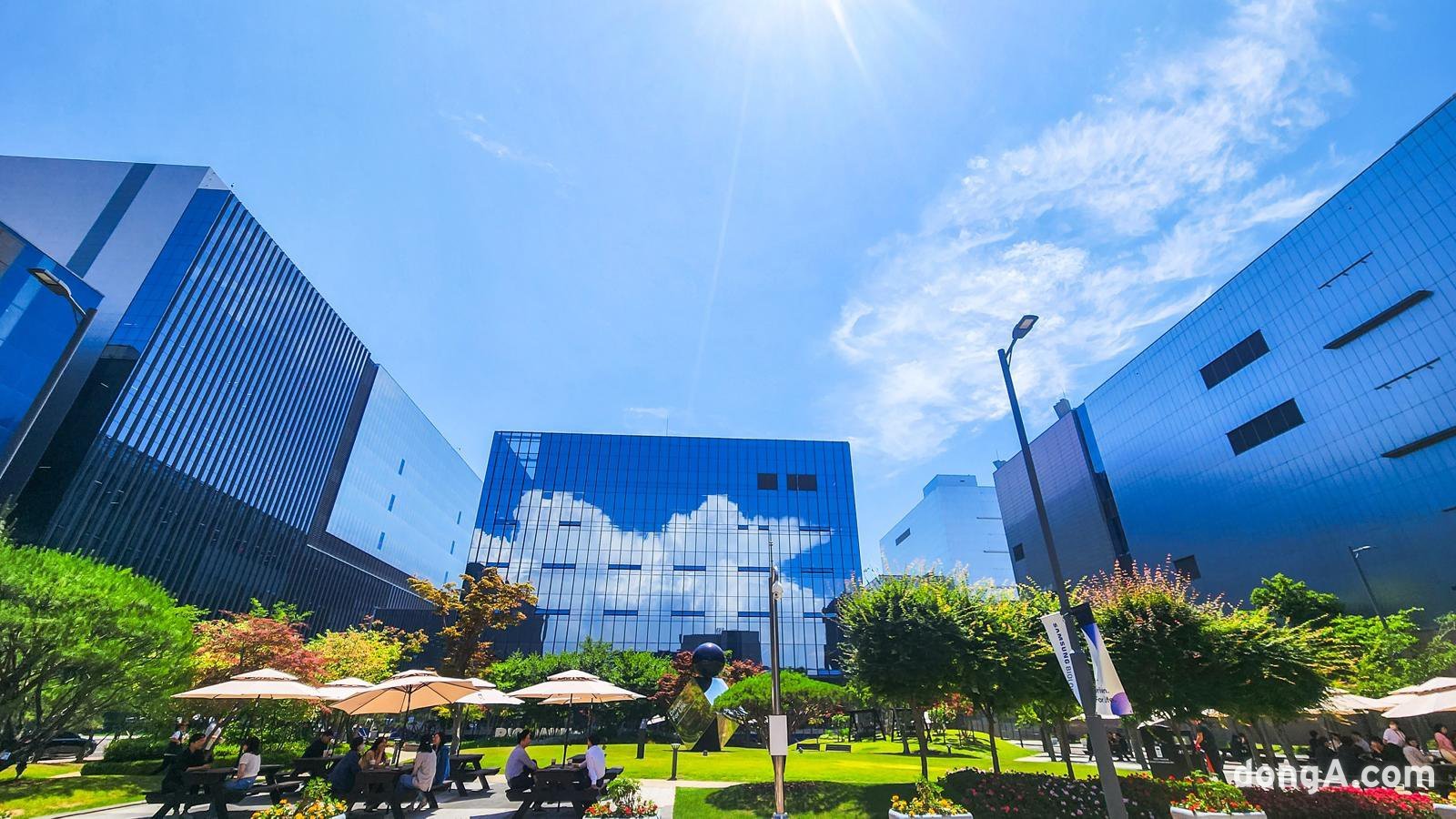 Samsung Biologics Signs KRW 1.8 Trillion CMO Deal