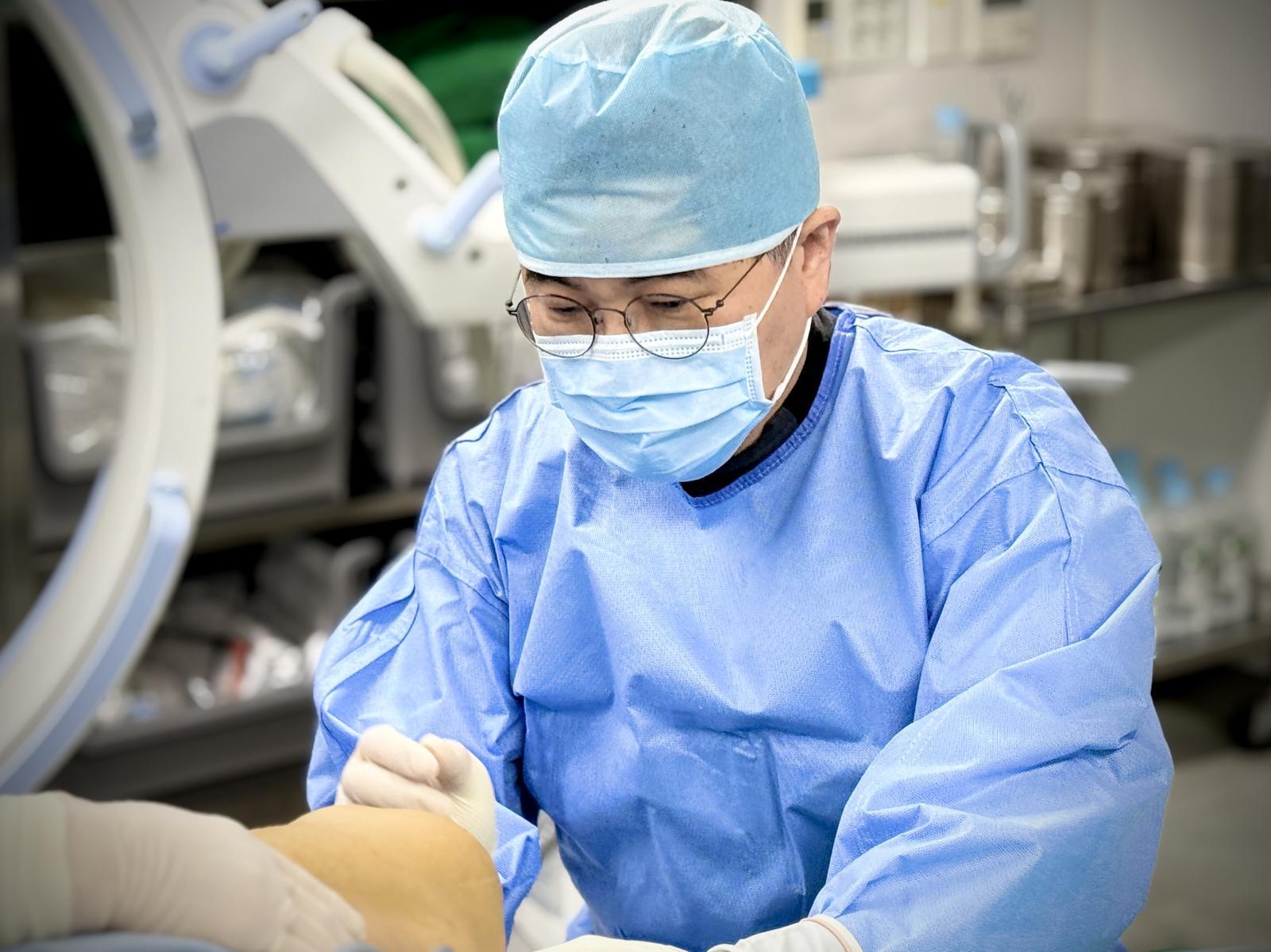 "Bow Leg Surgery Prevents Degenerative Arthritis"