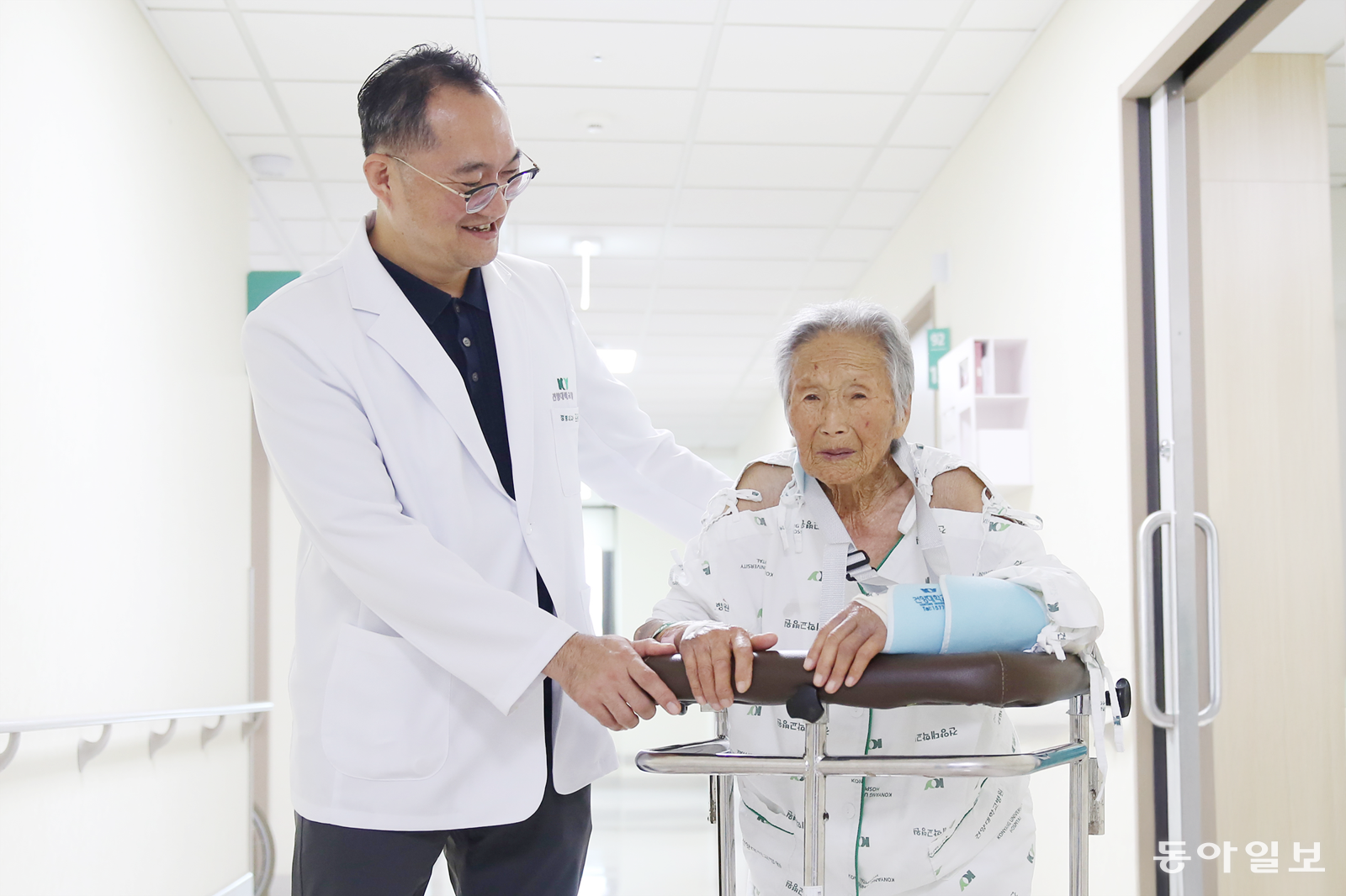 Konyang Hospital Performs Hip Surgery on 106-Year-Old