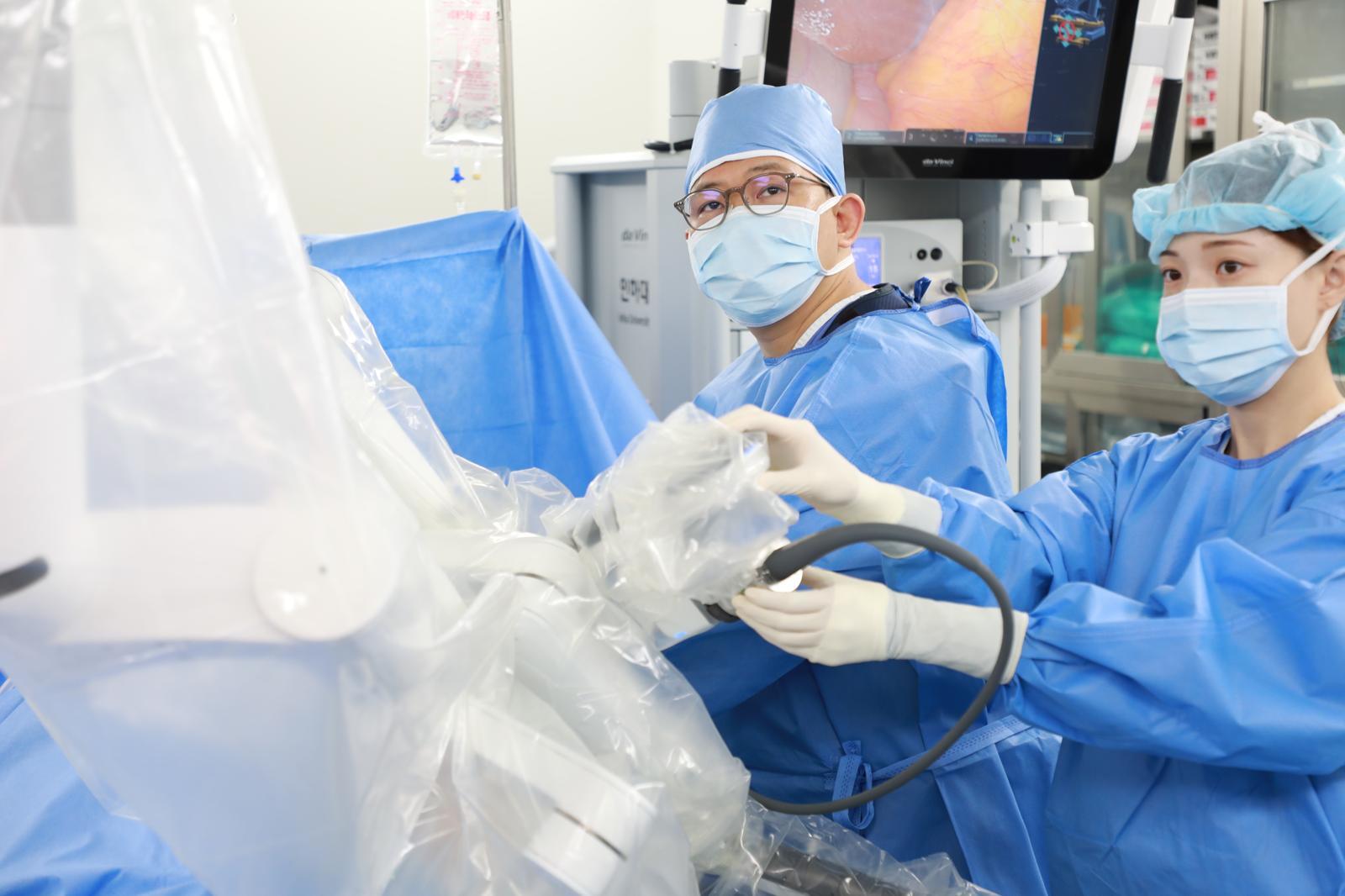Inha Hospital Innovates Kidney, Bladder Cancer Surgery