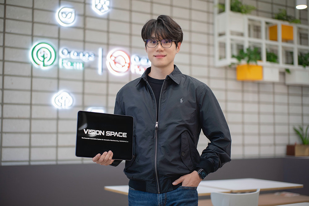VisionSpace: Digital Twin Revolutionizes Industrial Automation