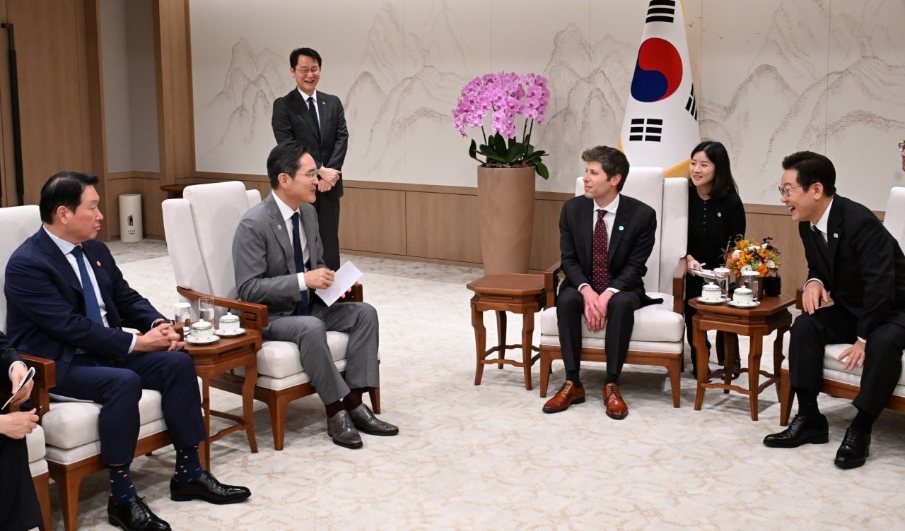 Samsung, SK to Supply HBM for OpenAI Project