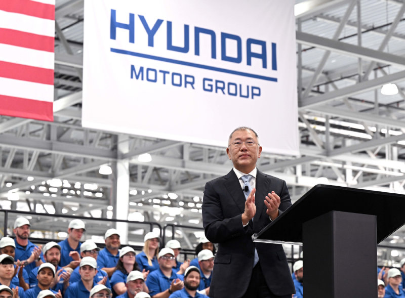 Hyundai's Chung Euisun: Big 3 Success, Eyes Robotics