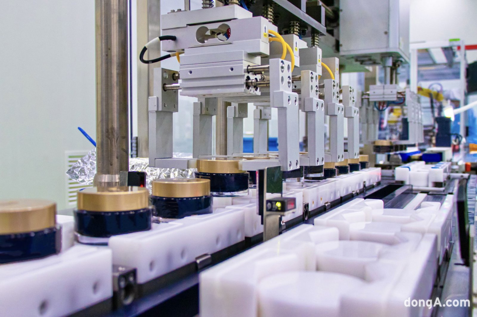 AI-Driven Cosmetics Factory: Kolmar Korea's Innovation