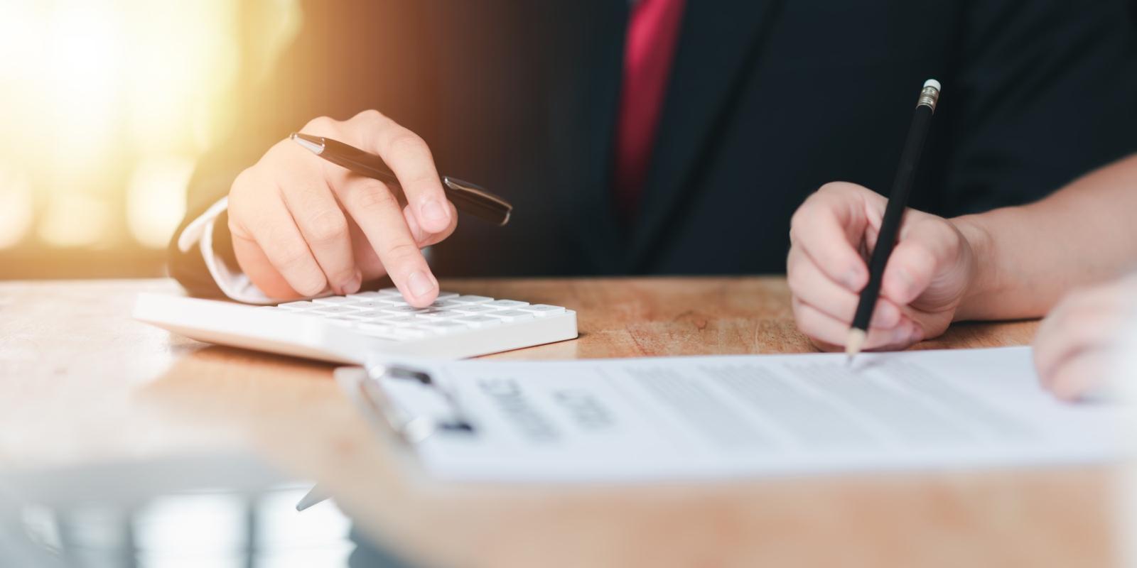 Insurers Boost Efficiency with AI in Costly Reviews