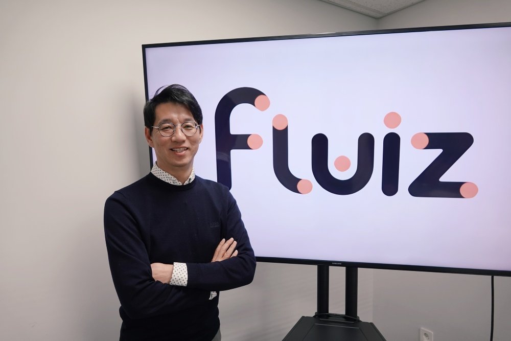 "Fluiz Aims to Lead AI Phone Technology"