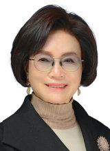 K-Beauty Expands Globally, Spreading Korean Wave