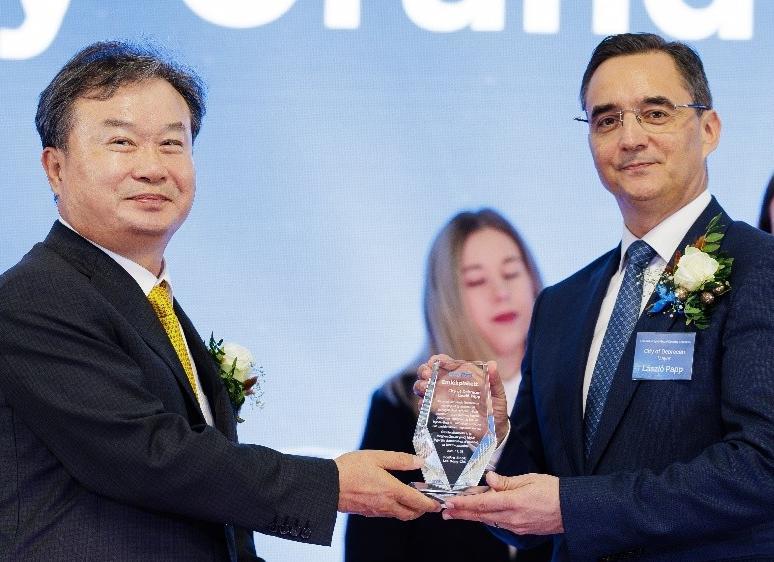 EcoPro Opens Hungary Plant, Korea's First Cathode Base in Europe