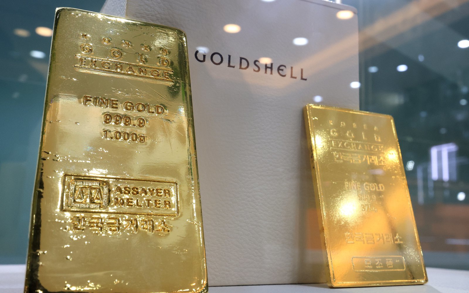 Gold Imports Surge, Exceeding Crisis-Era Levels