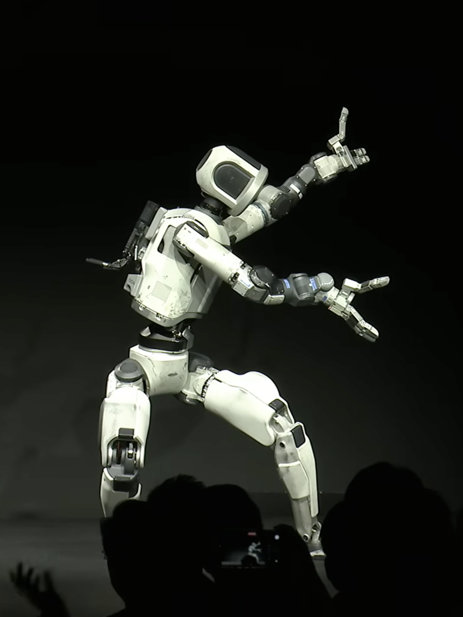 K-Humanoid Robots Join Workforce, Handle Housework