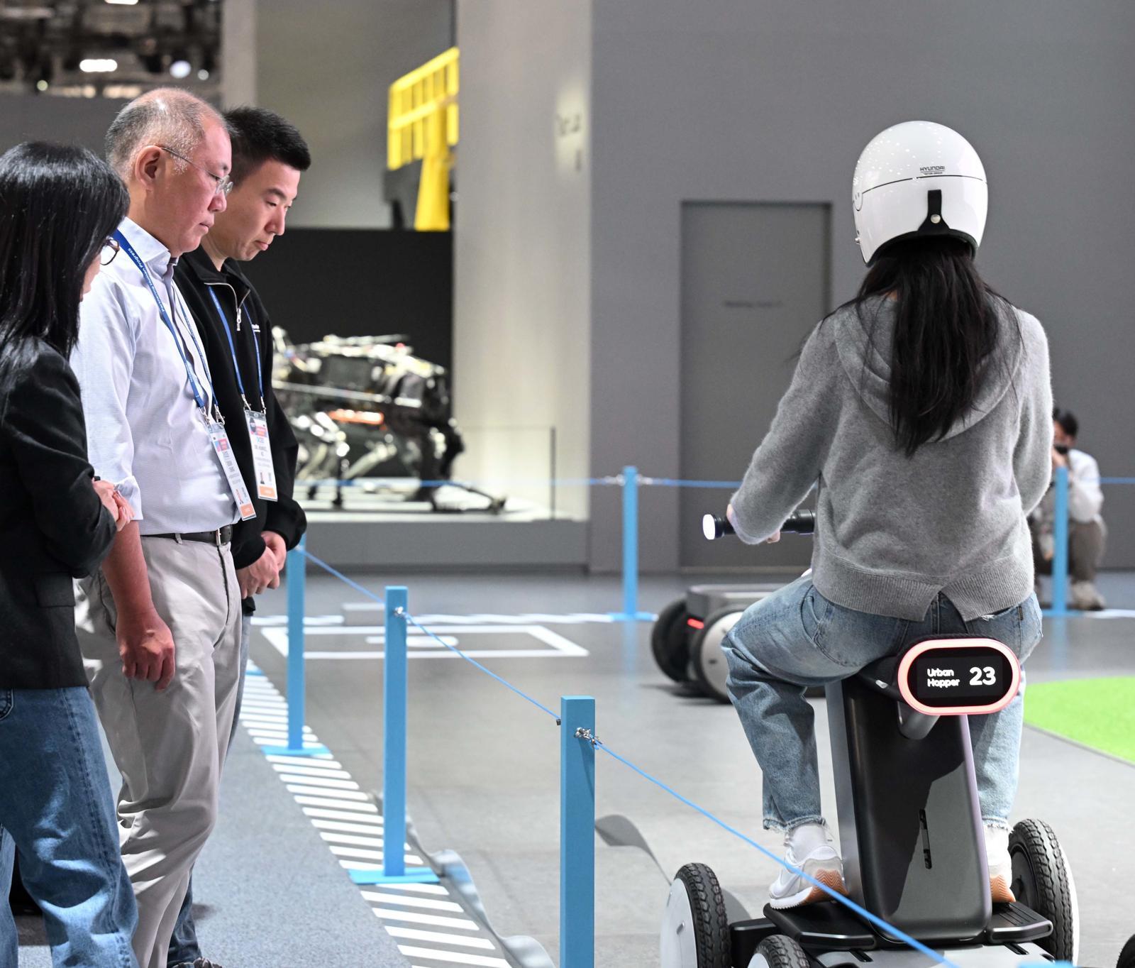 Hyundai’s Chung, Nvidia’s Huang Forge AI Alliance