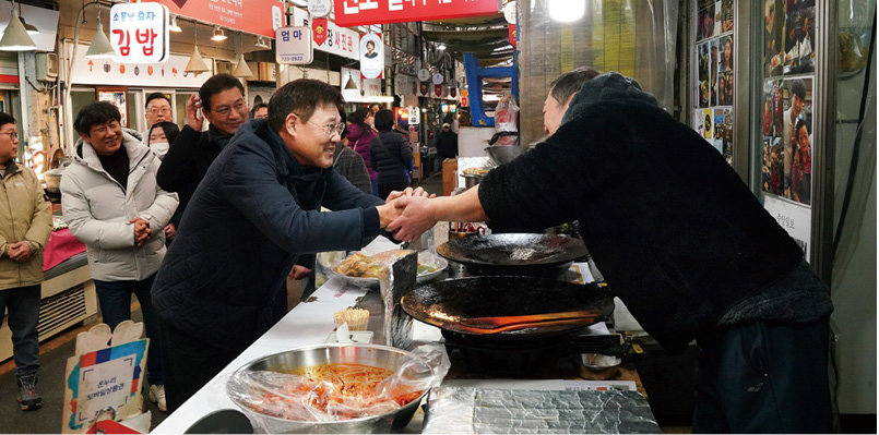 Recycling Robots in Parks, Multilingual QR Menus in Restaurants