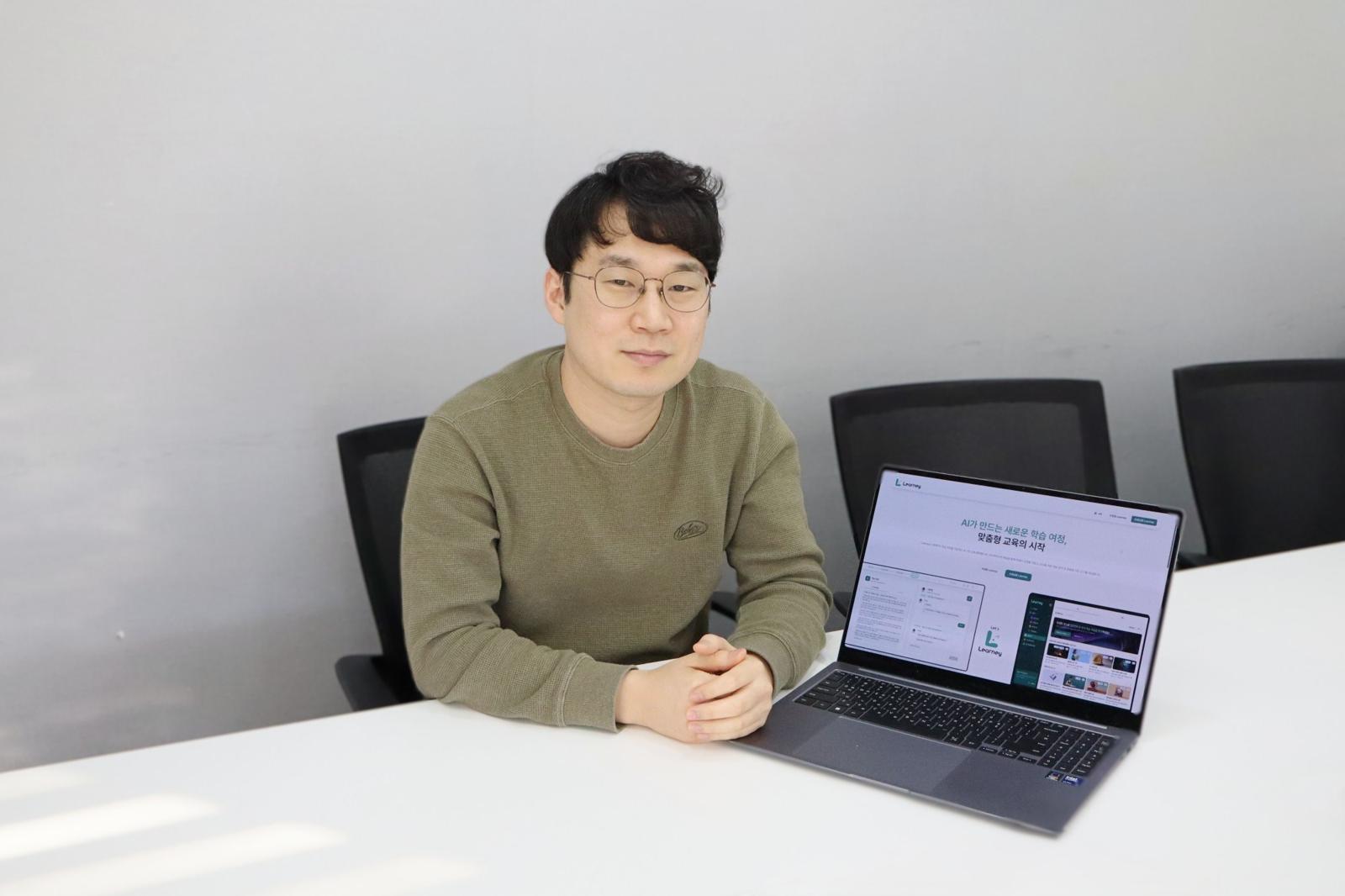 Artificial Society Launches AI Tailored Learning Platform ‘Runny’