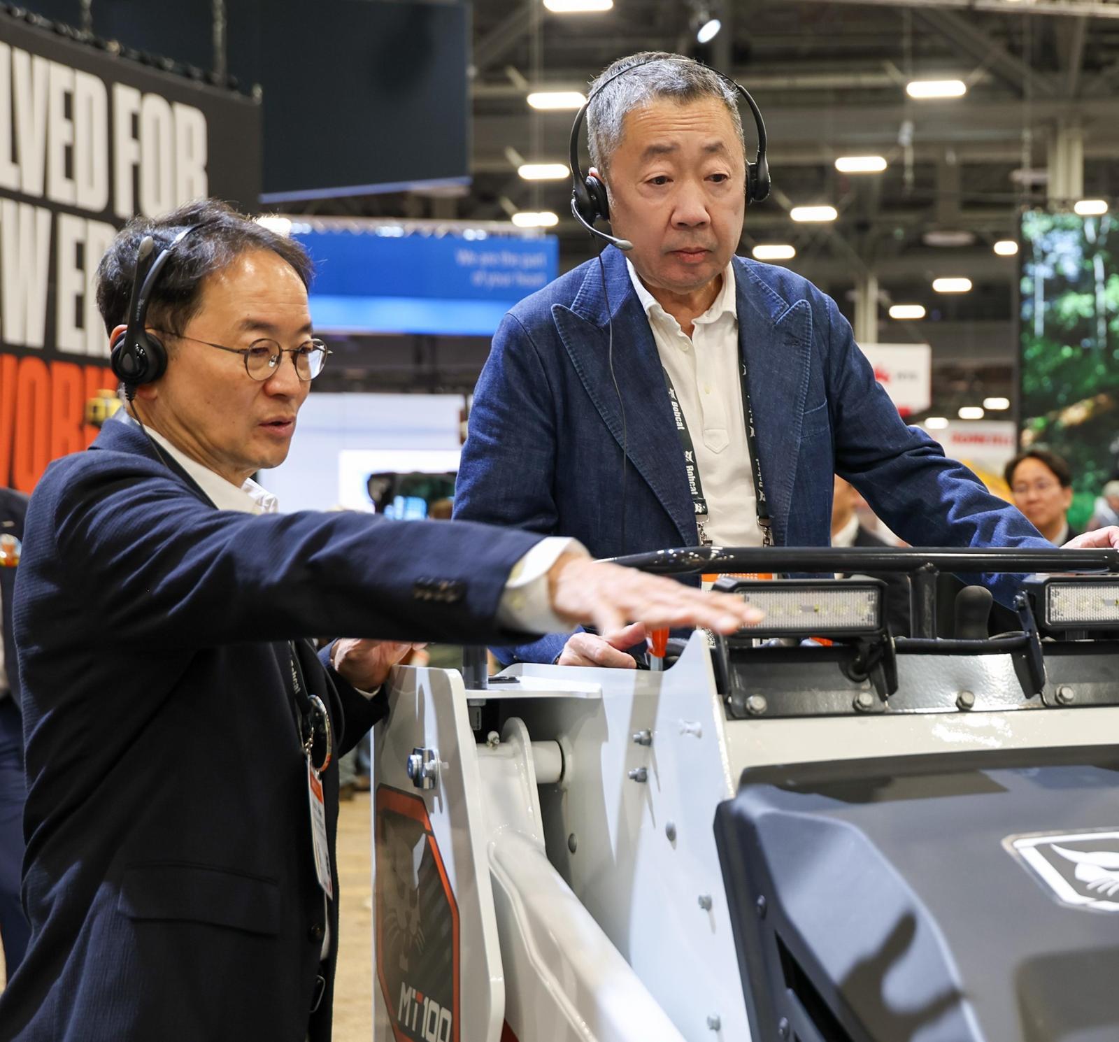 AI Edge Drives Construction Equipment Market