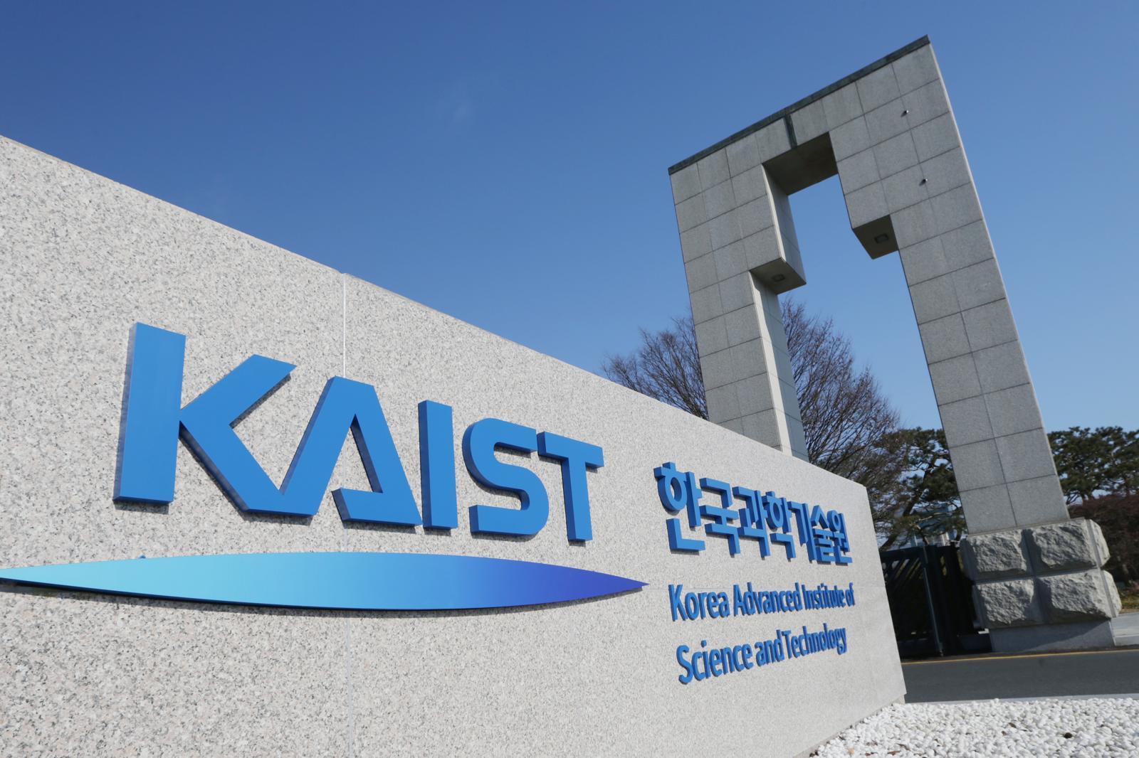 KAIST Develops Tech Solving Solar Cell Efficiency, Lifespan