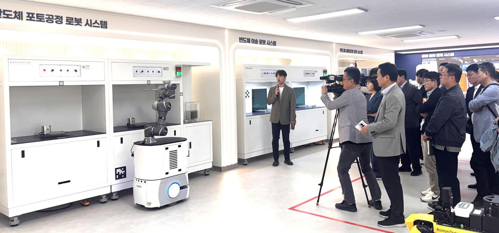 Robot Testing in Gumi, Field Deployment in Daegu