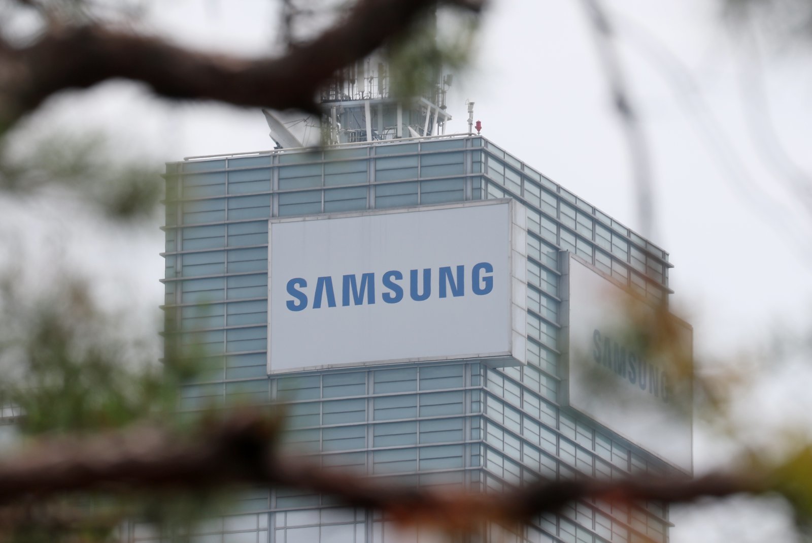 Samsung, Hyundai Motor Lead; Top Five Hold 74% Value