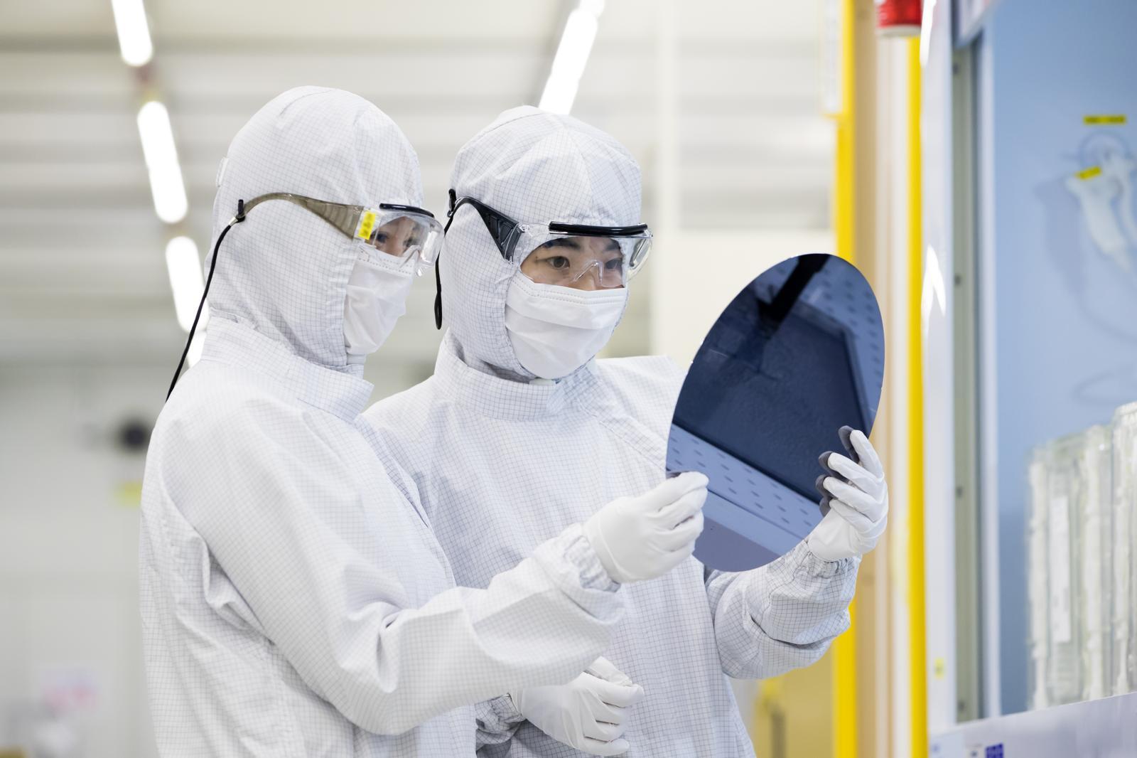 Anthropic Picks Samsung as Foundry Partner for In-House AI Chip