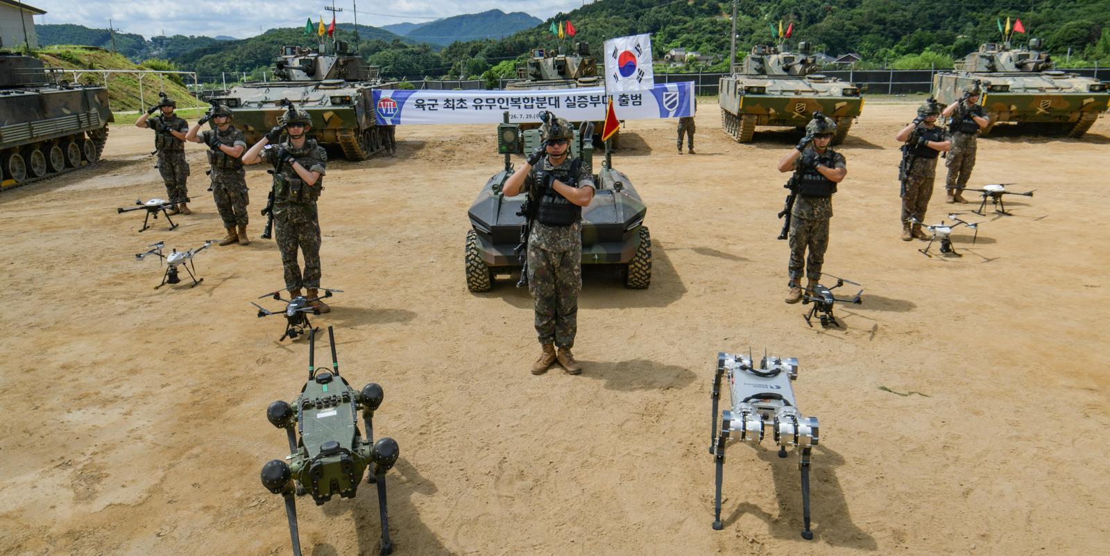 Army Forms ‘Composite Squad’ of Troops, Drones, Robots