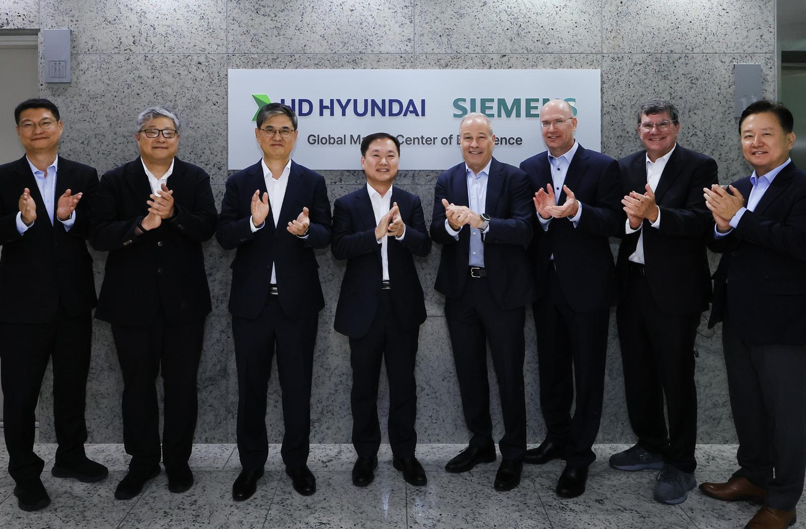 “조선소 생산성 30% 향상 목표”…HD현대, 지멘스와 손잡고 부산에 디지털 혁신 거점 구축