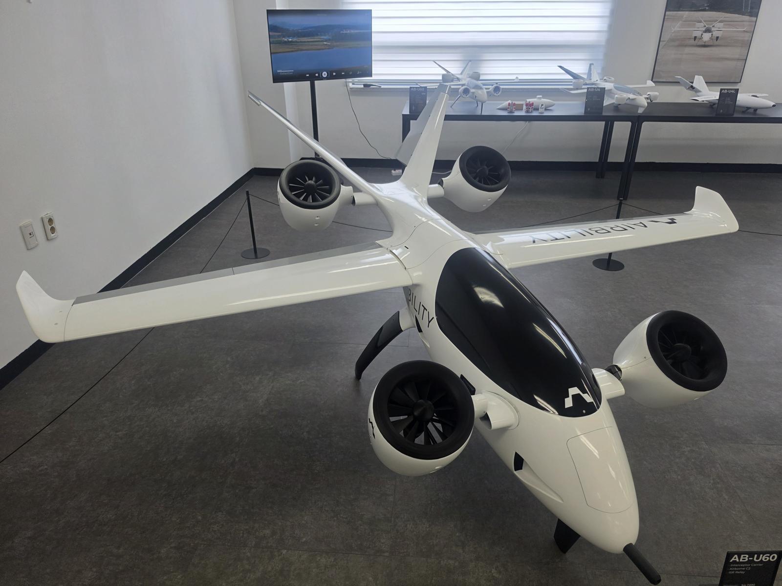 Interceptor Drones Launched to Shoot Down Others - 동아비즈니스리뷰